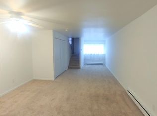 606 Tower Ln APT B, Yorkville, IL 60560