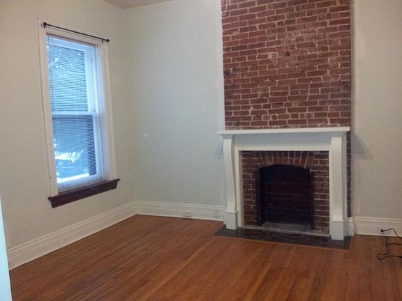 2nd image of 3434 Magnolia Ave Floor 1
