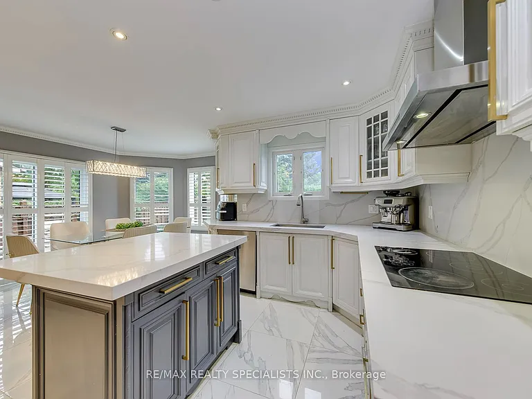 1499 Ravensmoor Cres — Photo 19