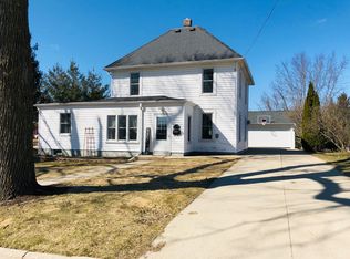 633 Washington St, Mineral Point, WI 53565