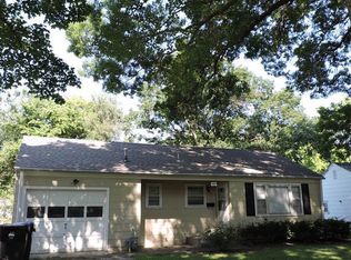 2405 SW Plass Ave, Topeka, KS 66611