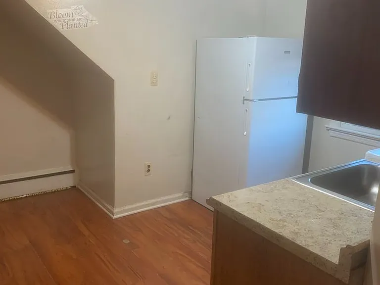268 Weber Ave — Photo 2