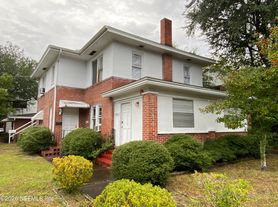 2609 Post St, Jacksonville, FL