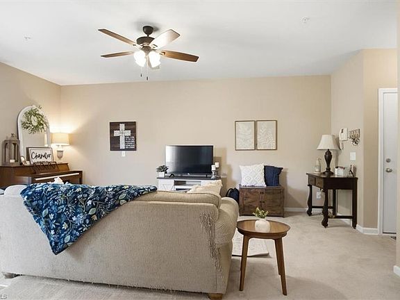 5th image of 5425 Forester Dr #2B