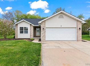 705 Fulton St, Gillespie, IL 62033