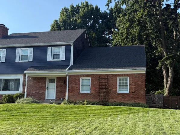 8424 Holiday Hills Dr, Cincinnati, OH 45255