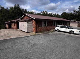 42 Random Dr #E, Lexington, NC 27292