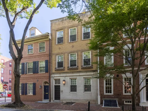 317 S 6th St APT 3R, Philadelphia, PA 19106