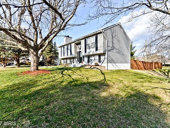 5th image of 1403 Hancock Pl