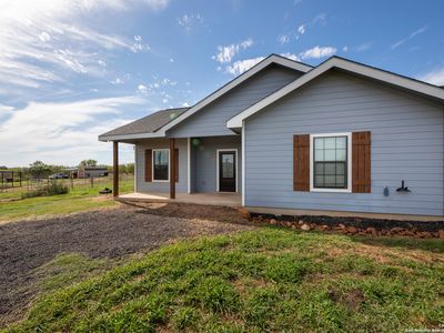 143 CR 2665, Moore, TX, 78057
