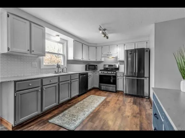 3214 Bieler Rd #L, Orchard Park, NY 14127