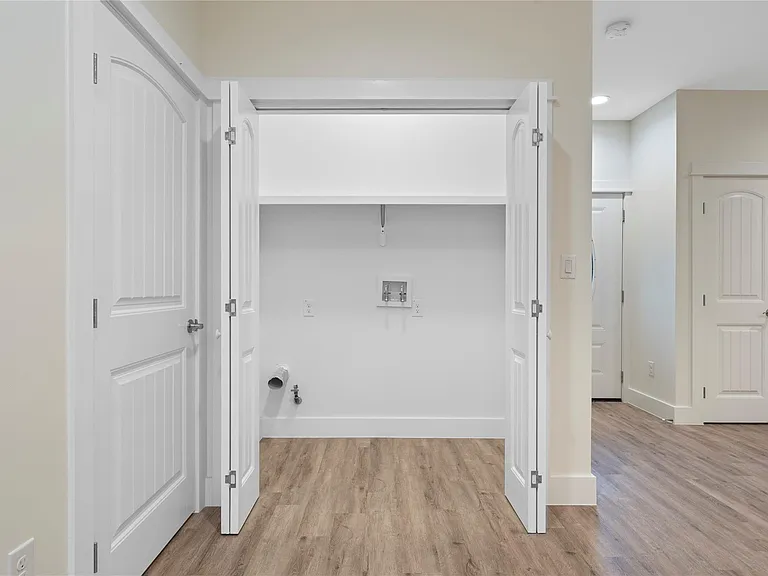 5702 Palo Blanco Ln #B — Photo 16
