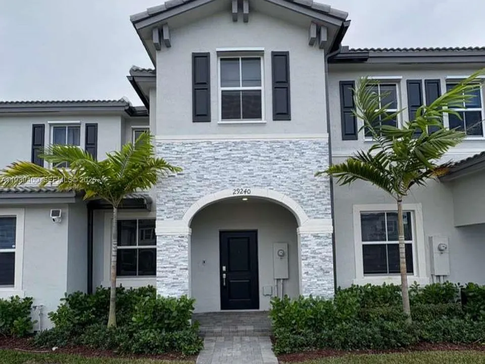 2-29240 SW 163rd Ct #2-29240