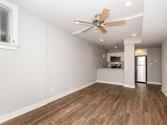 3rd image of 852 W Newport Ave APT G