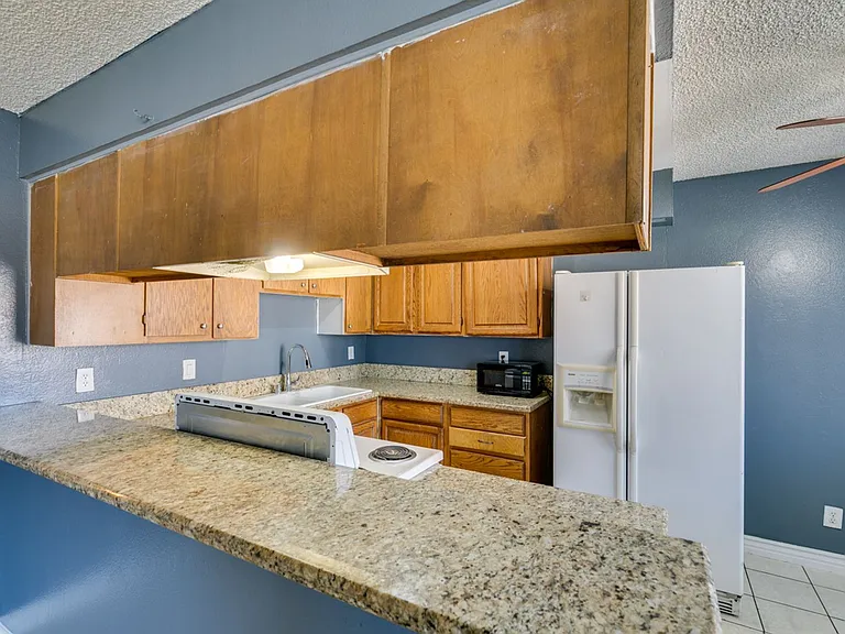 1641 N Lamont St #C — Photo 19