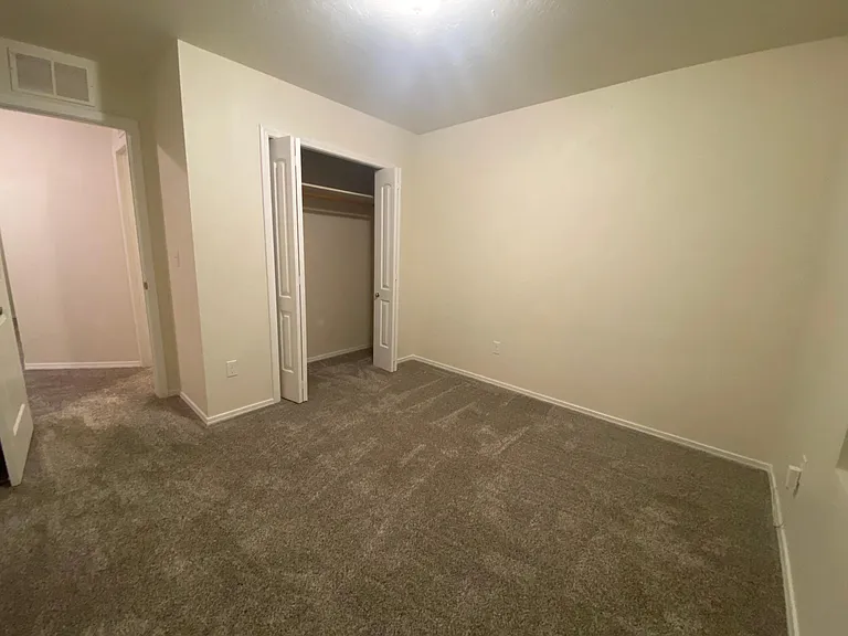 8258 W Saddlehorn St — Photo 9