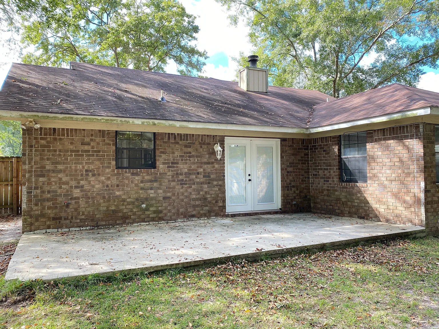 4 bed, 1700 sqft, $1,500 — Photo 2