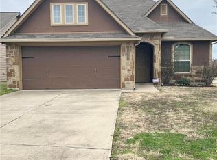 223 Simi Dr, College Station, TX 77845