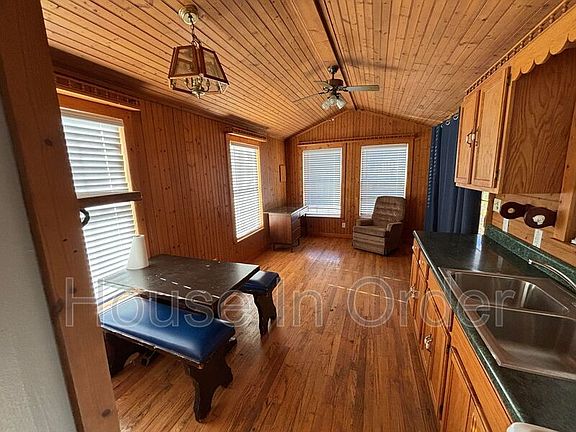 3rd image of 5 Crider Cir