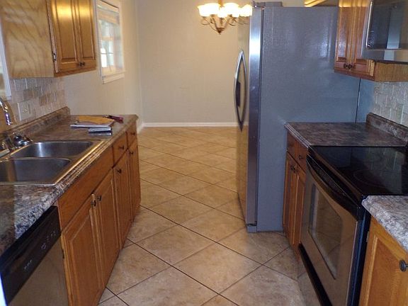 4th image of 501 NW 61st St