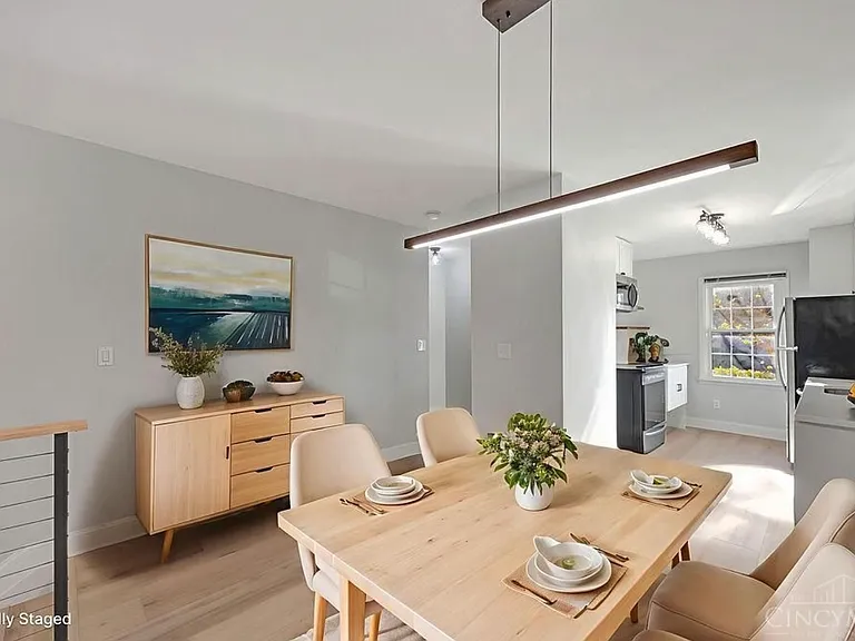 9777 Bunker Hill Ln — Photo 5