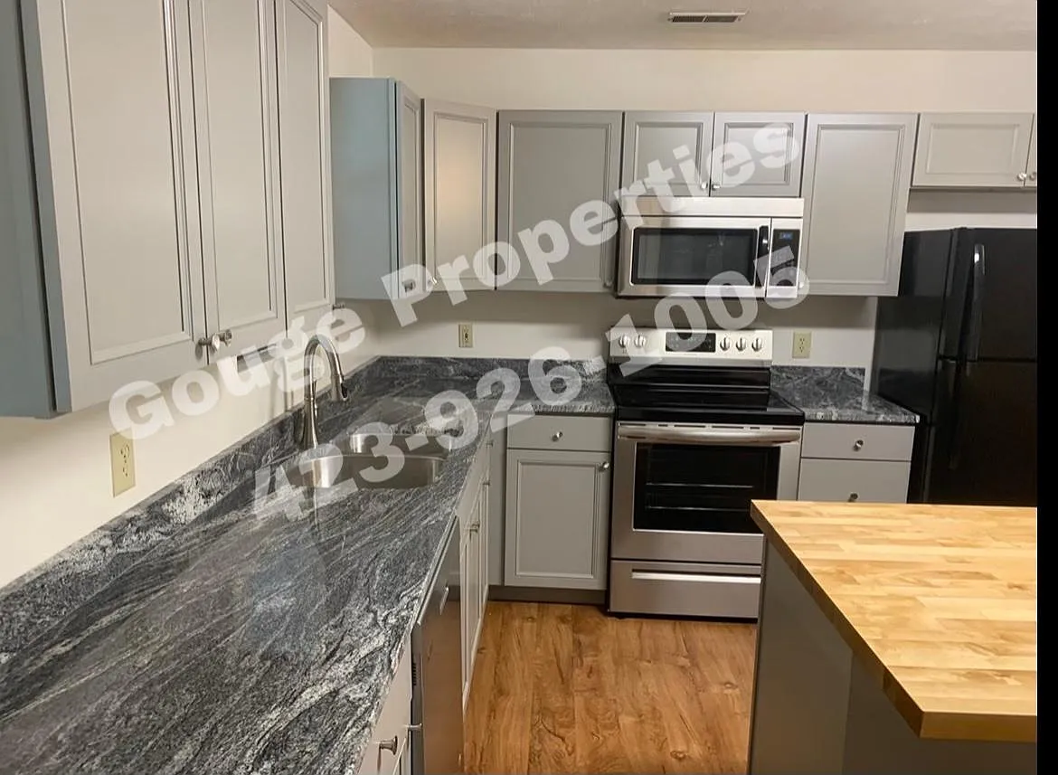 2 bed, 2.5 bath, 1500 sqft, $1,400 — Photo 4