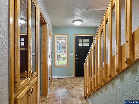 3rd image of 103 Cedar Bluff Cir N