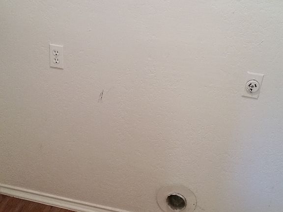 washer and dryer hookups