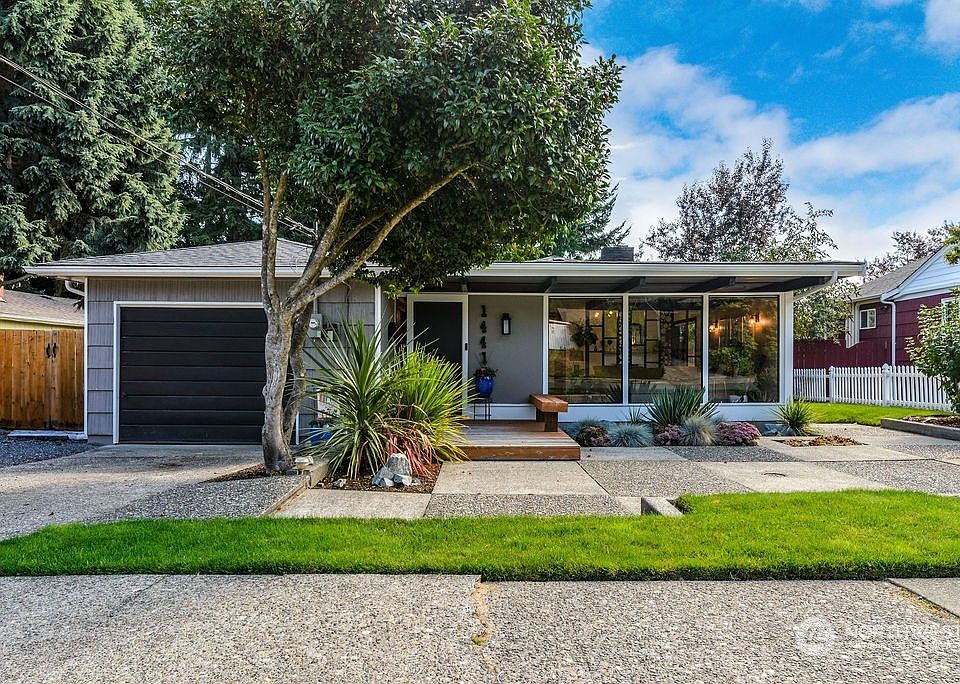 1st image of 1441 Moorlands Drive