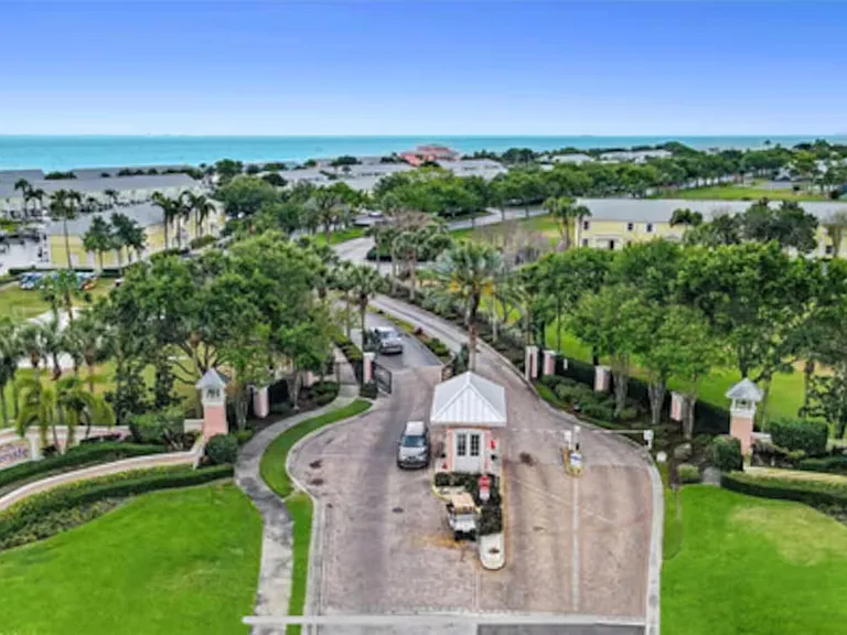 4945 Coquina Key Dr SE #C — Photo 1