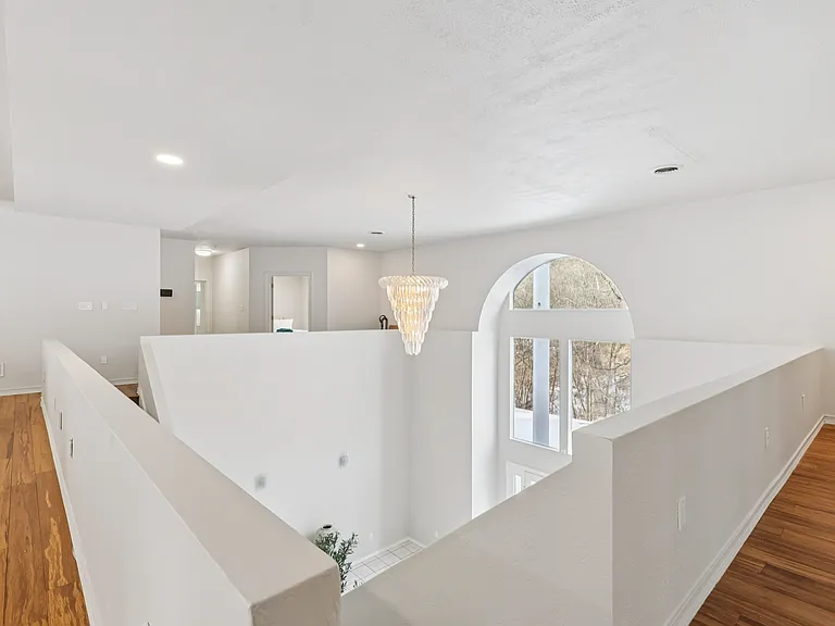 1397 Glencoe Ave — Photo 16
