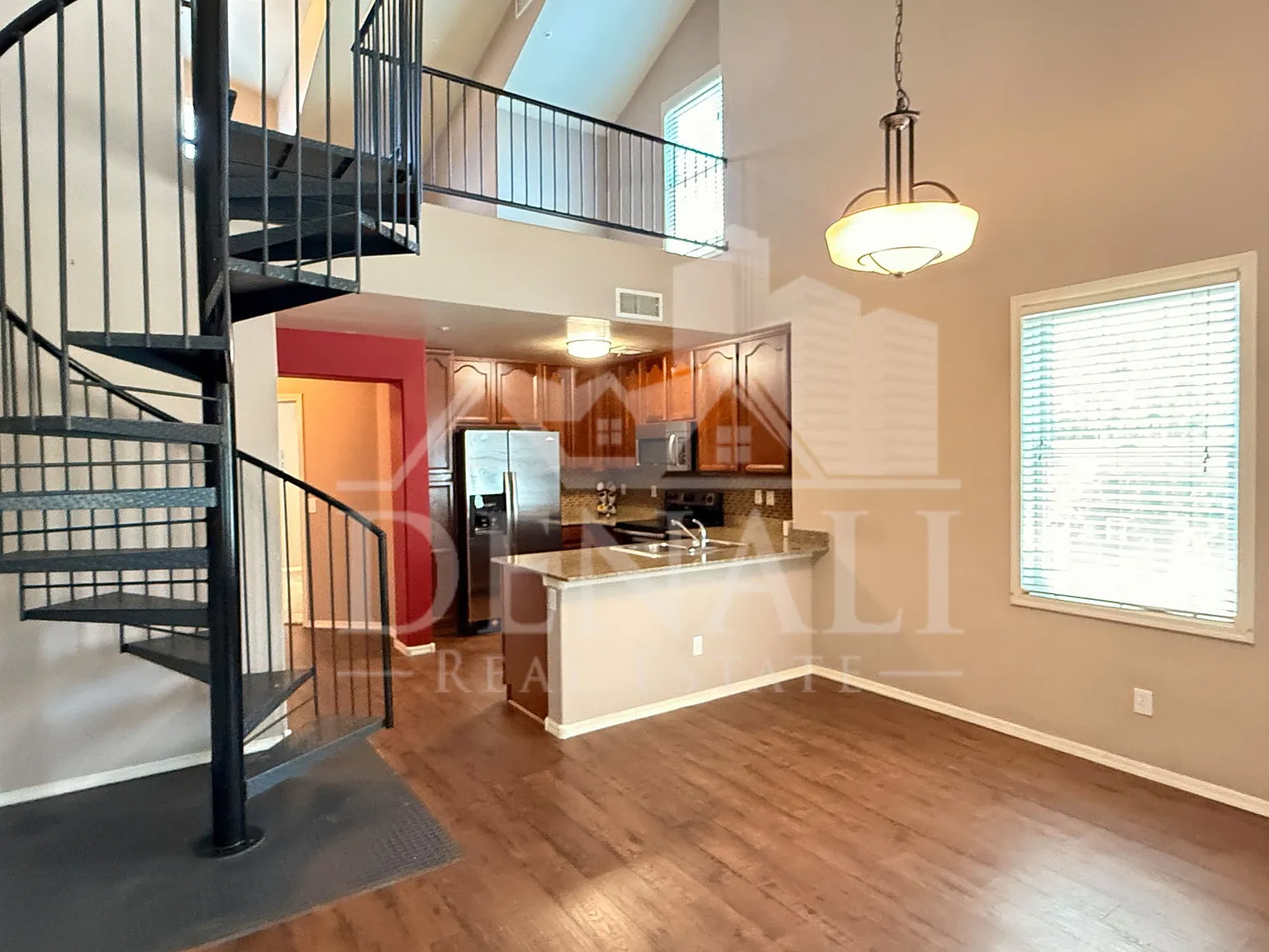 3 bed, 2.0 bath, 1464 sqft, $1,895 — Photo 2