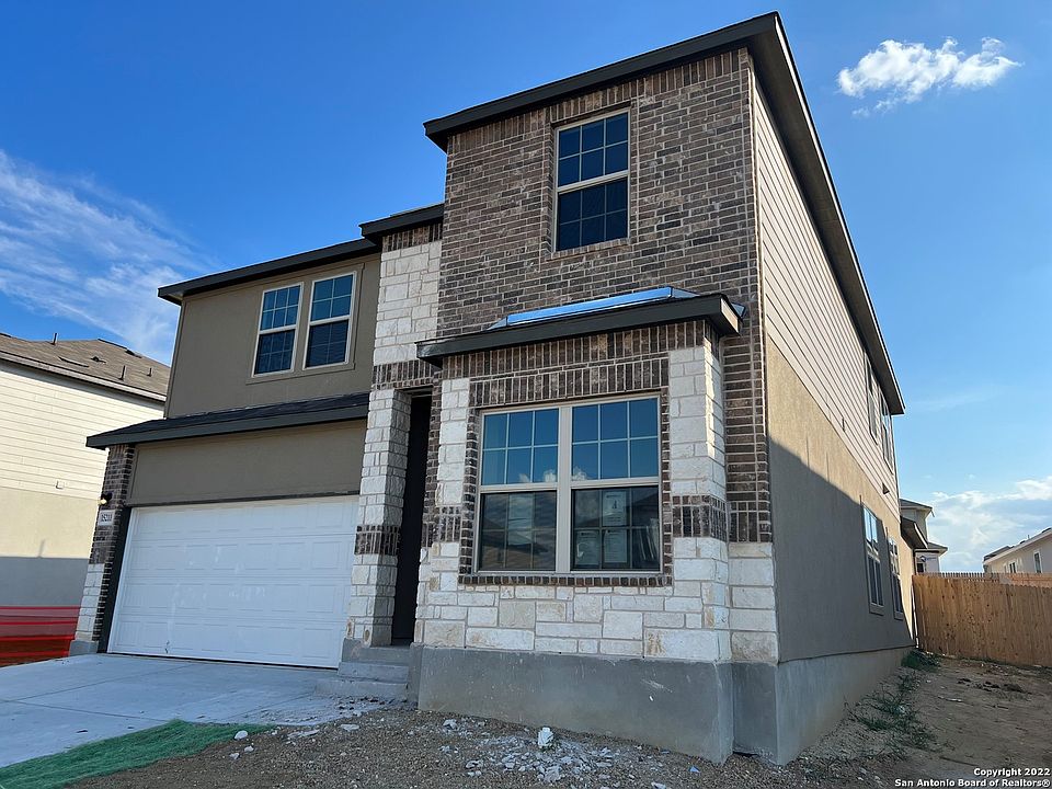 1st image of 15211 Comanche Garden