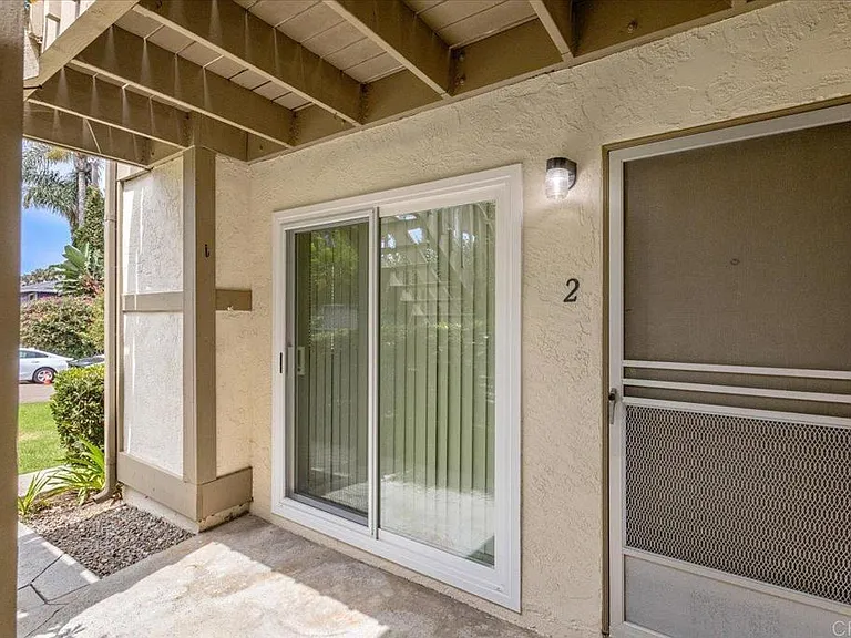 2173 Manchester Ave #2 — Photo 3