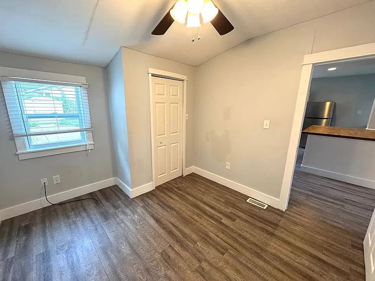 1242 Cottage Ave — Photo 22