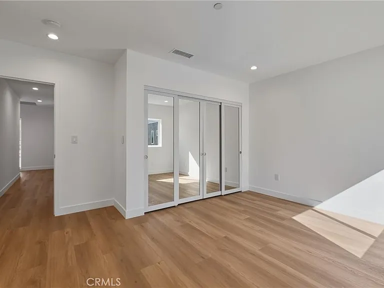 14165 Erwin St — Photo 7