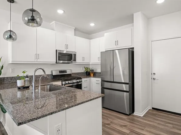 220 Perennial Pl, Fallbrook, CA 92028