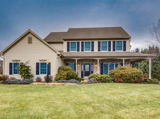 16 Lexington Dr, Annville, PA 17003