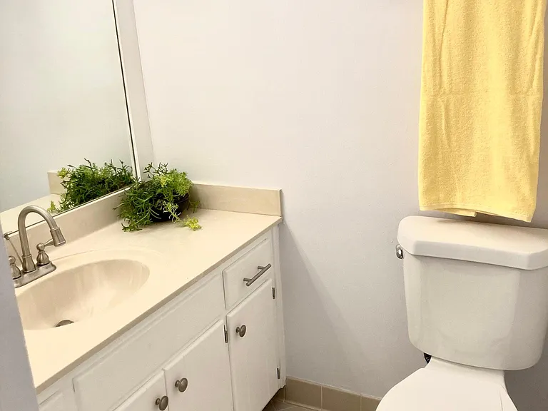 2325 Elliston Pl #206 — Photo 6