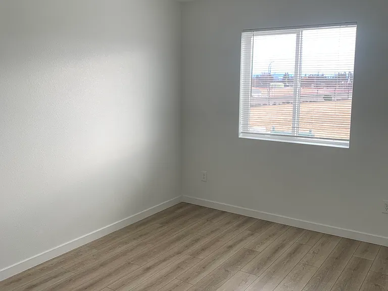 2433 Sunrise Dr #2433 — Photo 8