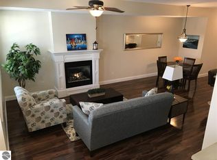 10617 Waterford Rd UNIT B, Traverse City, MI 49684