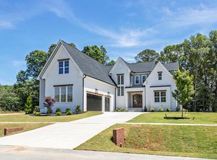 300 Meadow Walk Dr, Fuquay Varina, NC 27526