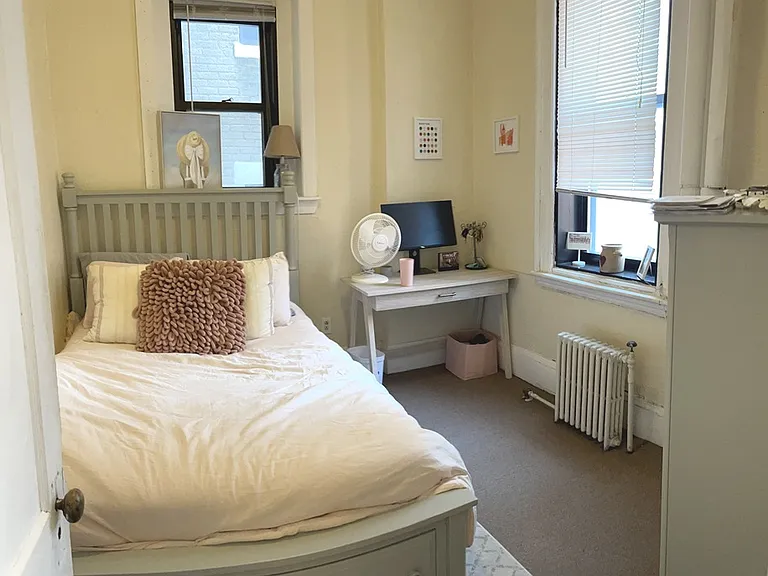 471 Commonwealth Ave #2R — Photo 2
