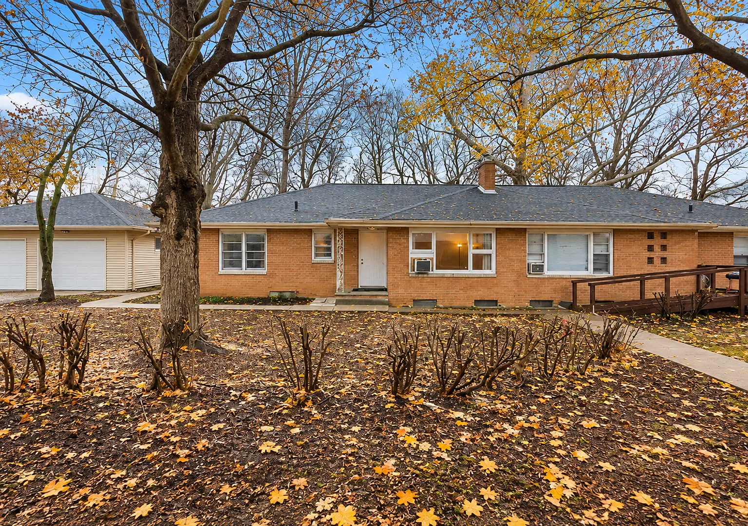 1322 Alms Dr — Photo 1