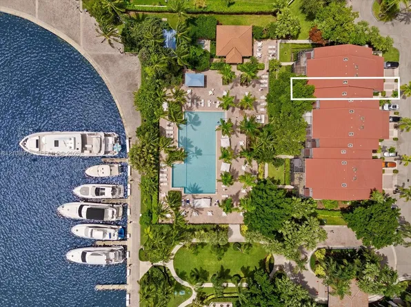 3602 Yacht Club Dr APT 405, Aventura, FL 33180