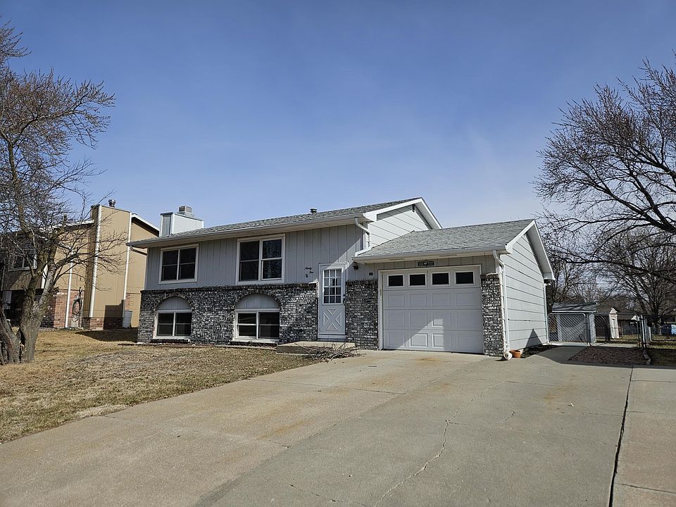 1st image of 95 Broadmoor Dr
