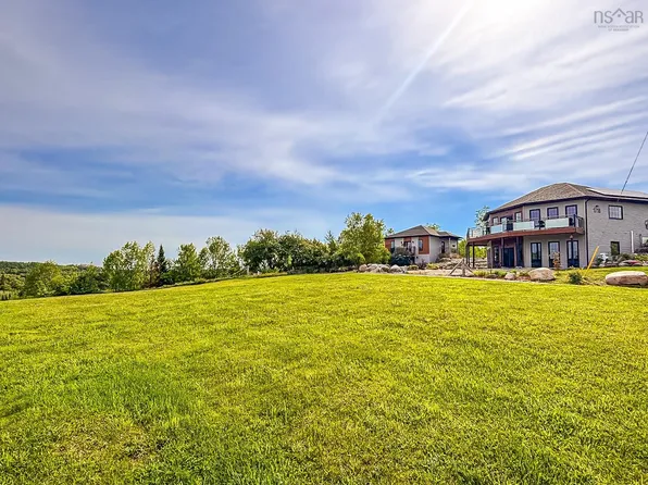 1718 Upper Branch Rd, Lunenburg, NS B4V 4S4