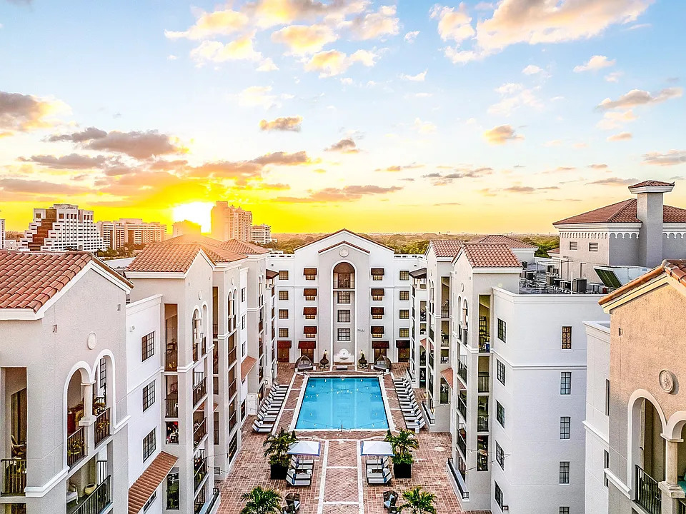 Gables Grand Plaza Apartments
