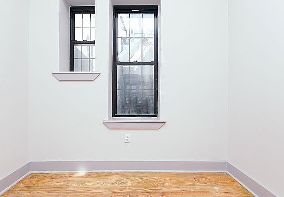 4th image of 292 Bedford Ave APT 18