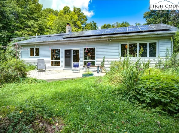 206 Welcome Lane, Elk Park, NC 28622